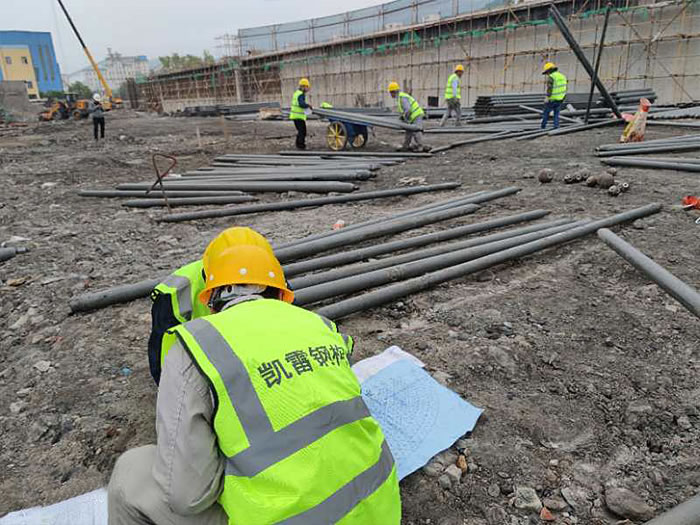 邹城螺栓球网架结构