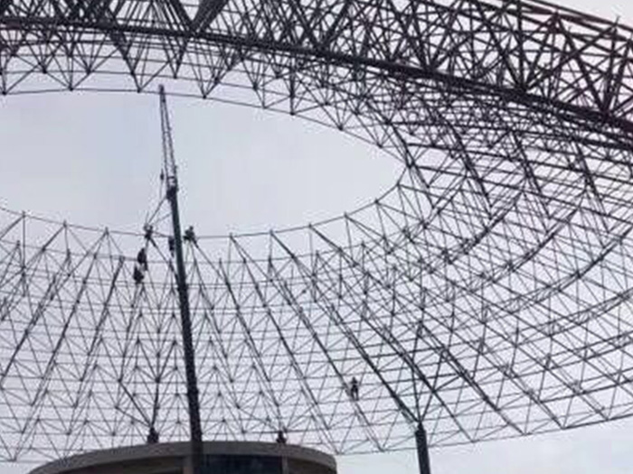 邹城篮球馆球形网架厂家价格